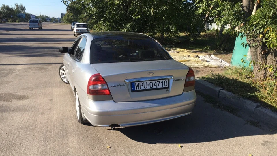 Daewoo Nubira 4