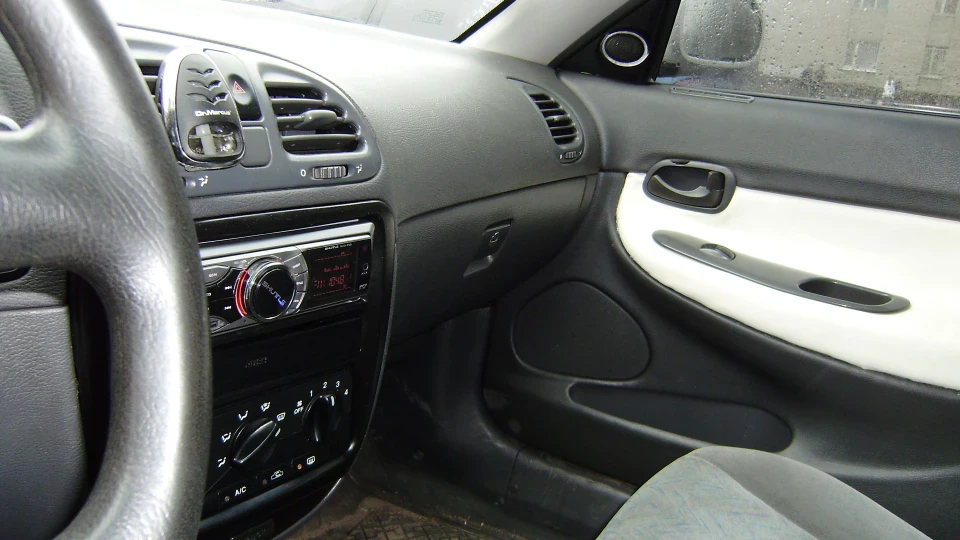 Daewoo Nubira 4