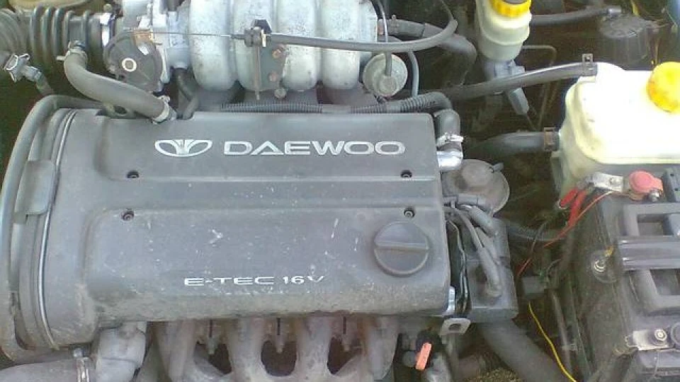 Daewoo Nubira 1.6, 16 вольтовий 4