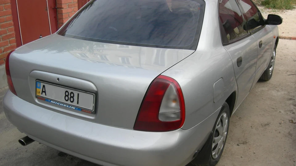 Daewoo Nubira GAZ 3