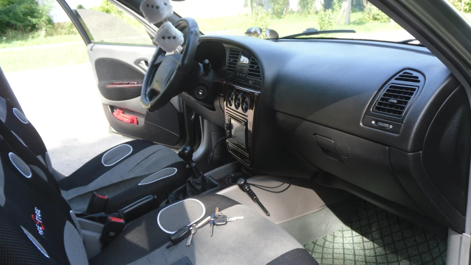 Daewoo Nubira Green 2.0 CDX 2