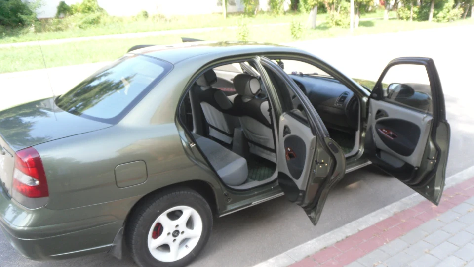 Daewoo Nubira Green 2.0 CDX 3