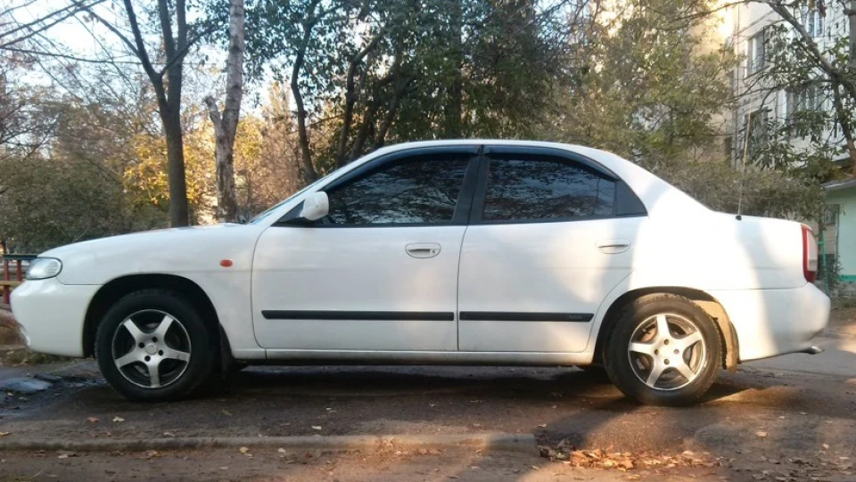 Daewoo Nubira I love this car 3