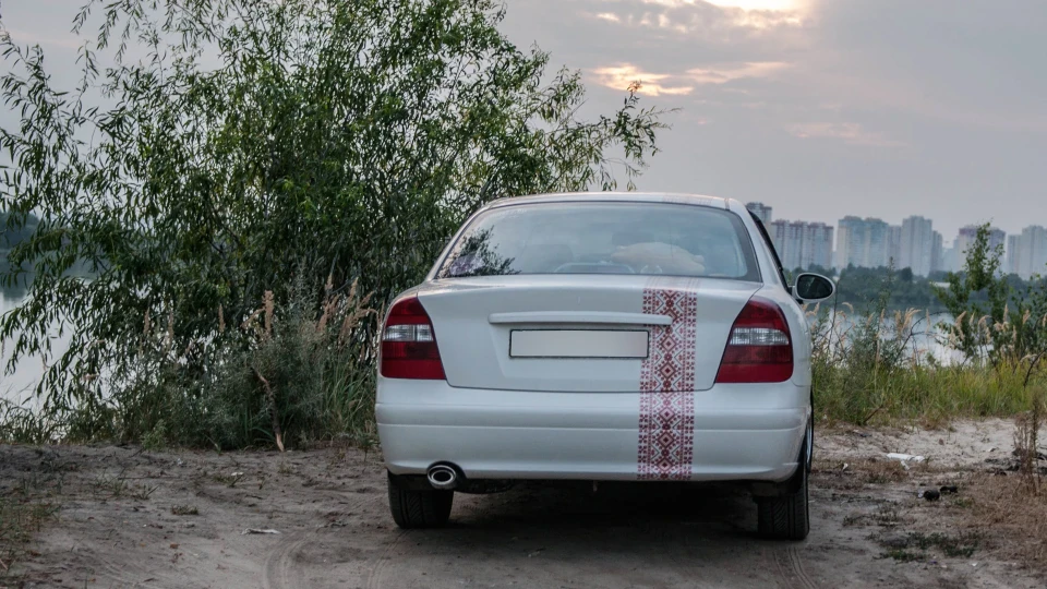 Daewoo Nubira II CDX 2 літри молока 4