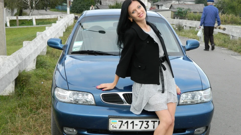 Daewoo Nubira синій металік седан 1.6 3