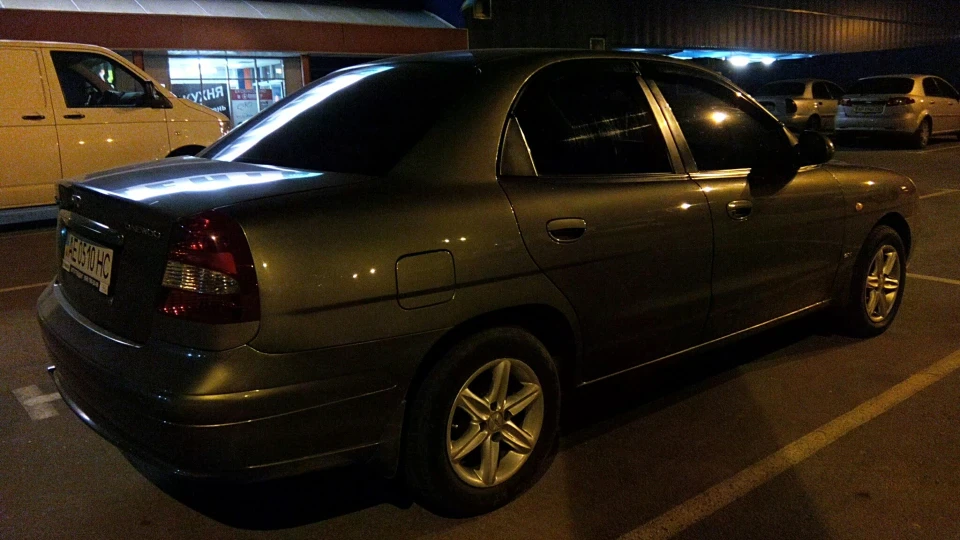 Daewoo Nubira SX Cypre$$ Green Car 3