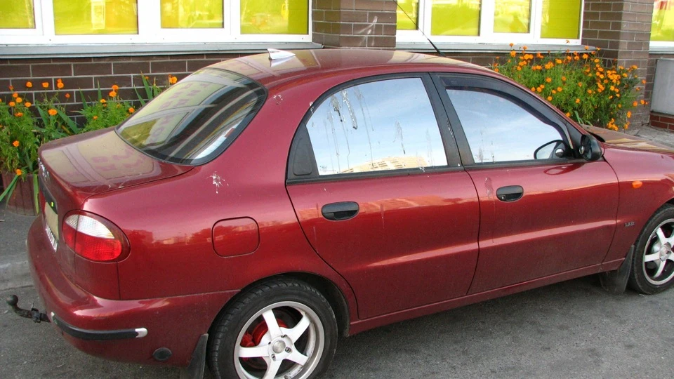 Daewoo Sens c20ne hot-red-hat 2