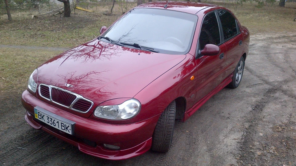 Daewoo Sens червоний 3