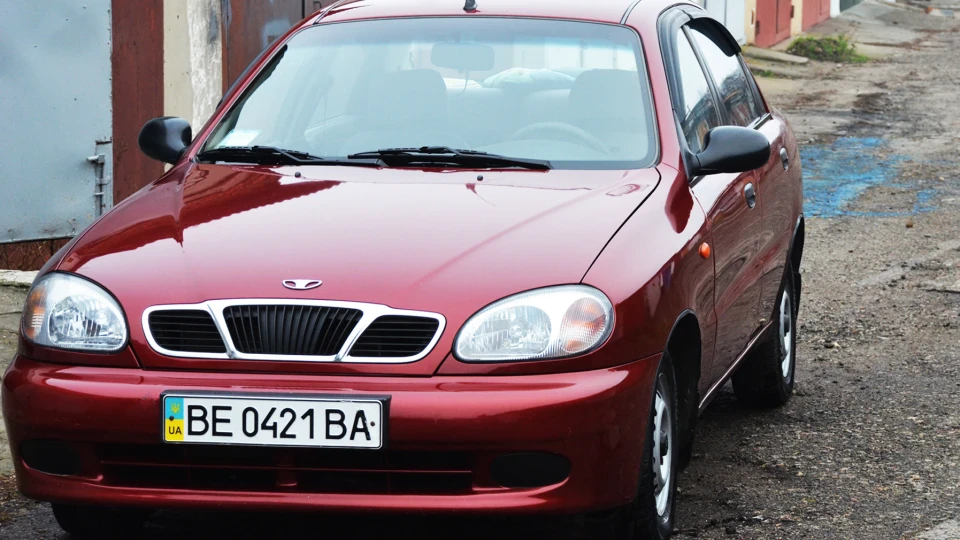Daewoo Sens ластівка 3