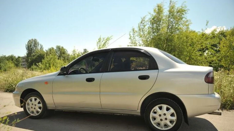Daewoo Sens Сріблястий металік 2
