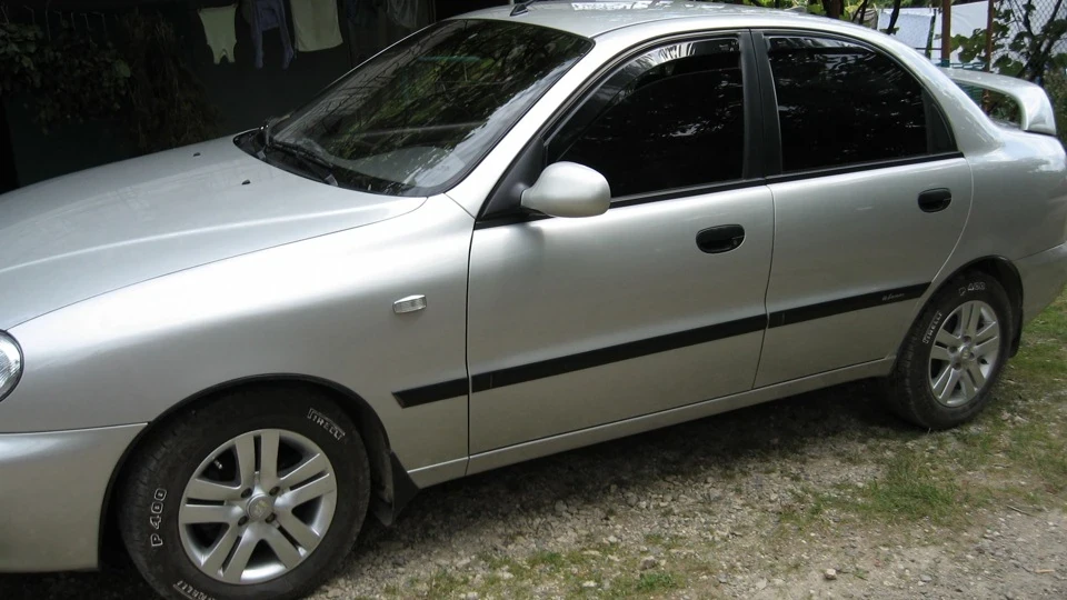 Daewoo Sens срібло 5