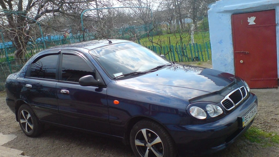 Daewoo Sens синій металік =) 2