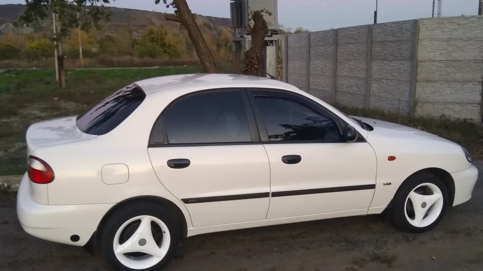 Daewoo Sens Сніжок