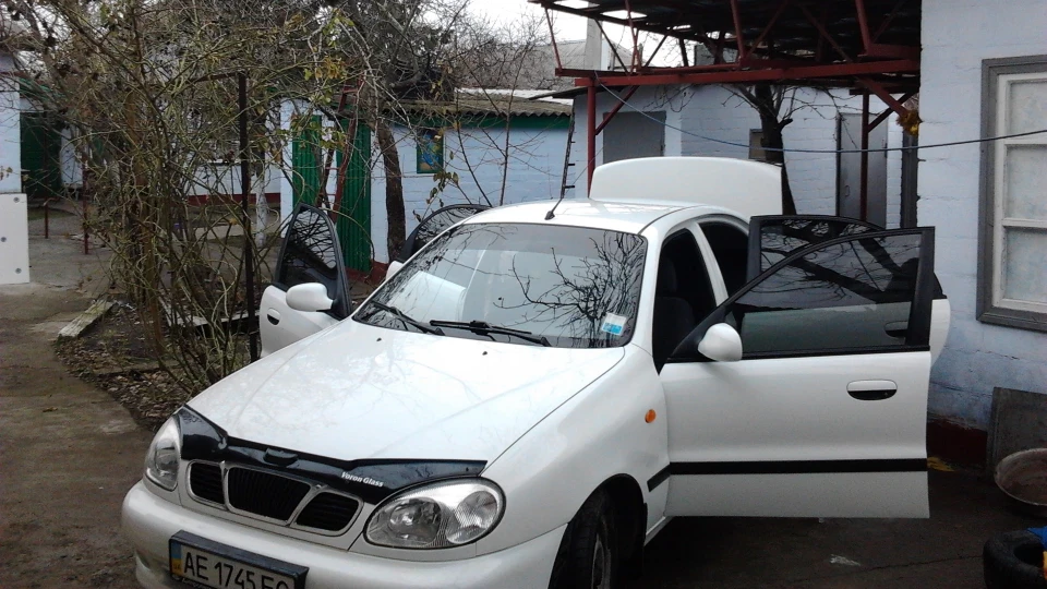 Daewoo Sens White SHARK 4