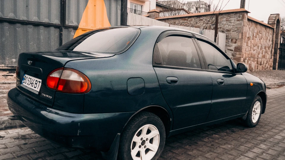 Daewoo Sens Зелений Шершень 3