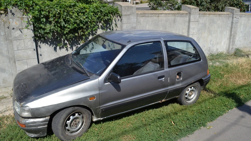 Daihatsu Charade Дайгазу шарабашка