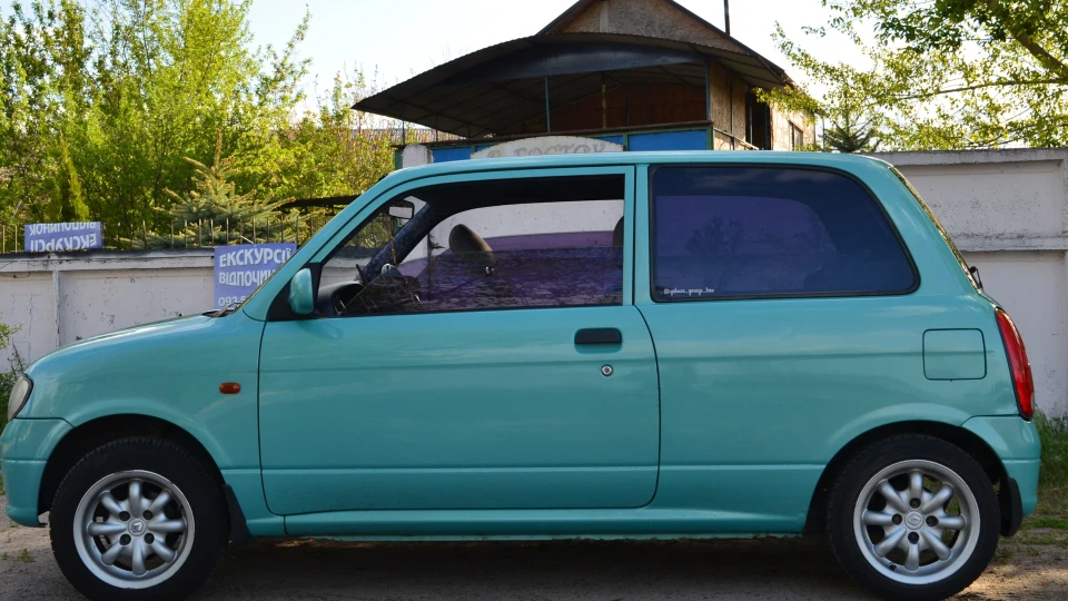 Daihatsu Cuore MIRA 1.0 TWIN CAM 2