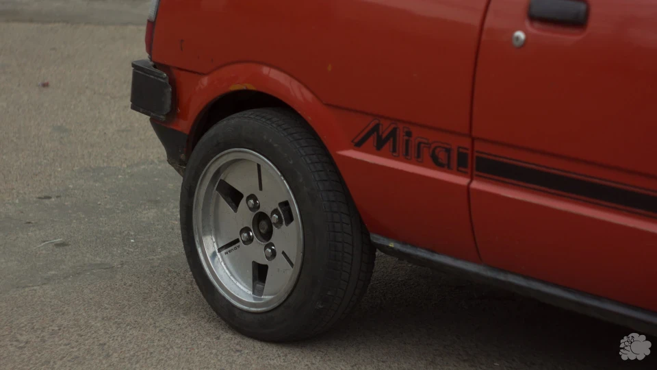 Daihatsu Mira 雷電 3