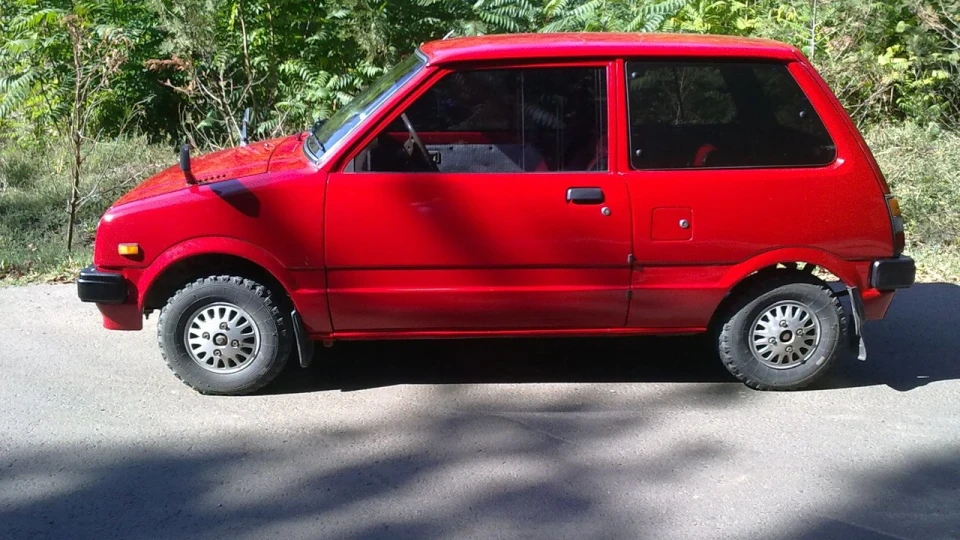 Daihatsu Mira чемоданчик