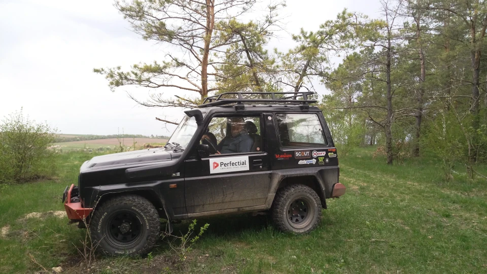 Daihatsu Rocky 3