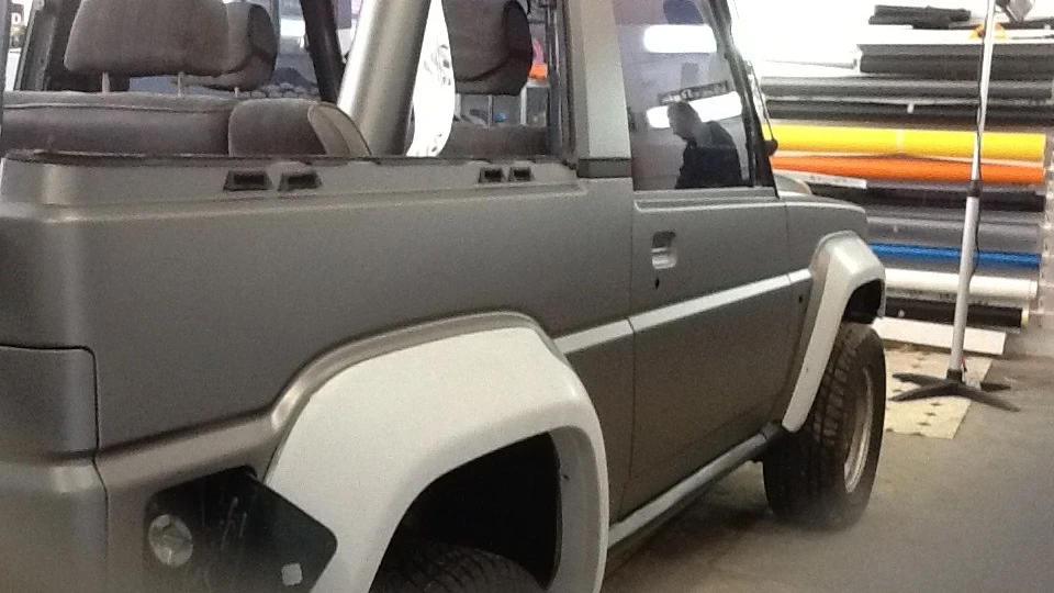 Daihatsu Rocky 4