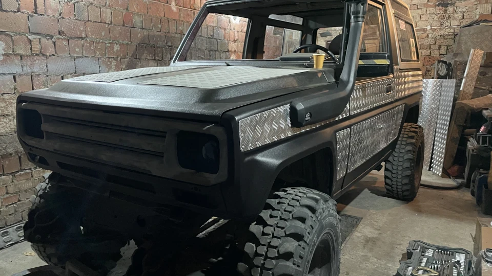 Daihatsu Rocky 3
