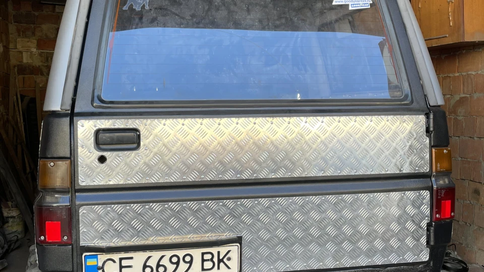 Daihatsu Rocky 4