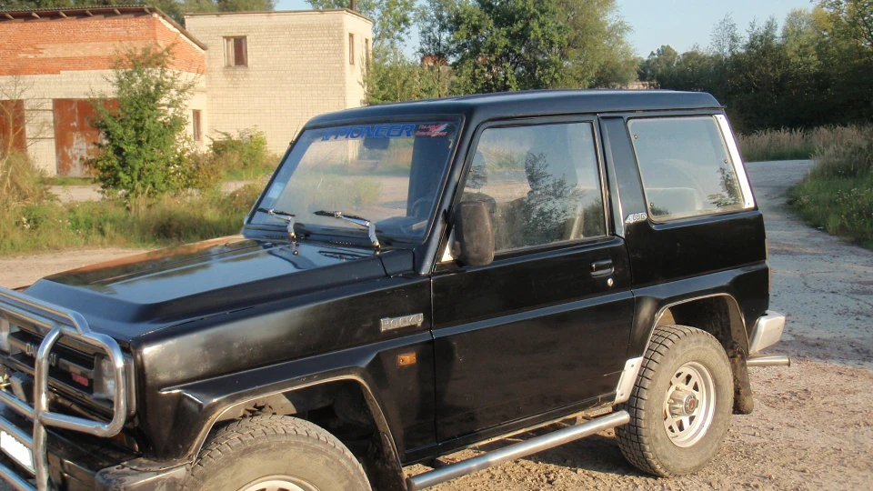 Daihatsu Rocky Hardtop 2