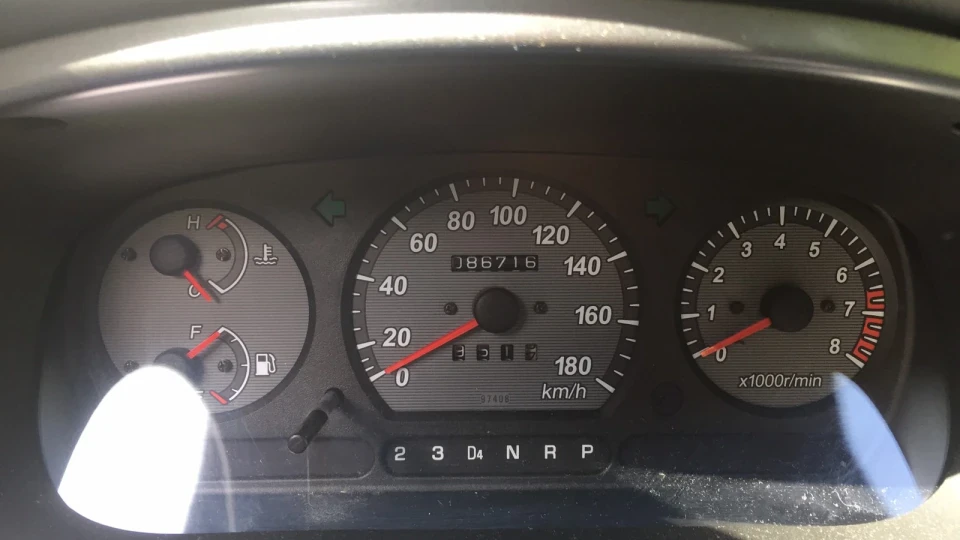 Daihatsu Sirion Червоний Sirion 2