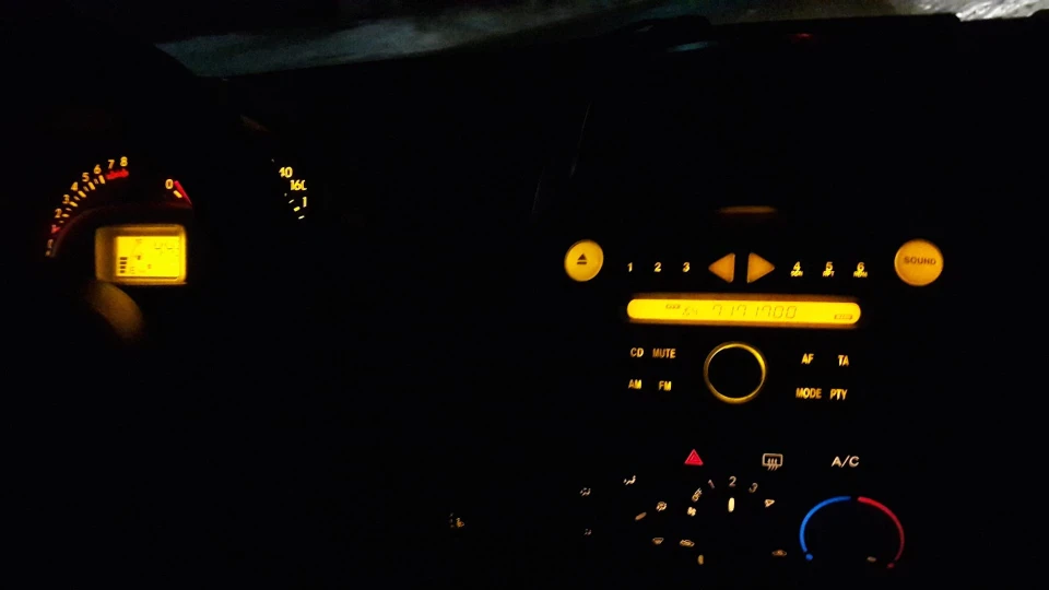 Daihatsu Sirion малий та удав! 4