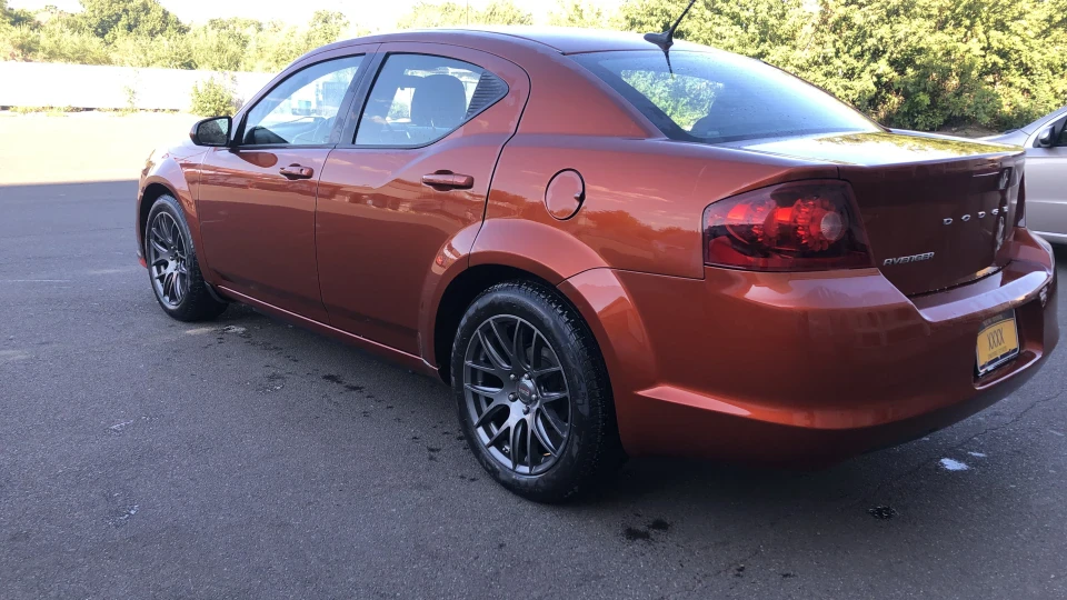Dodge Avenger 2