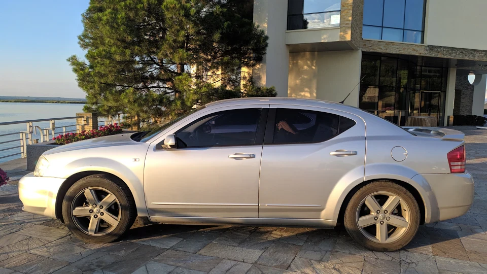 Dodge Avenger