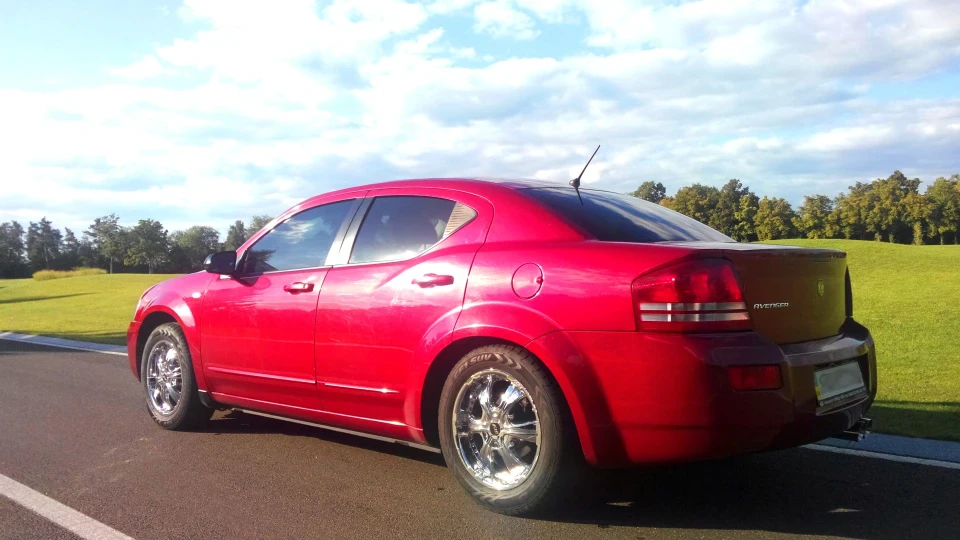 Dodge Avenger 2.0 Inferno Red Crystal 3