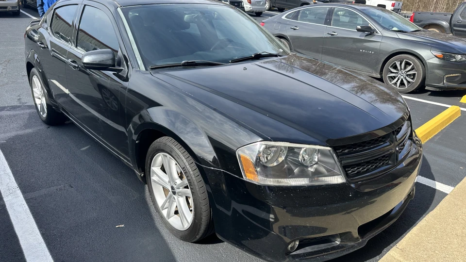 Dodge Avenger Черниш 3