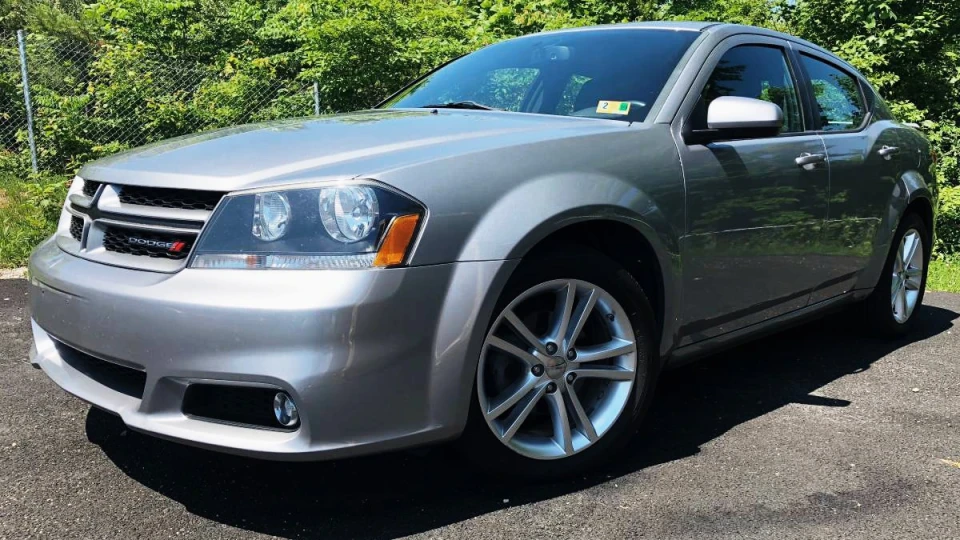 Dodge Avenger SXT-Sport 2