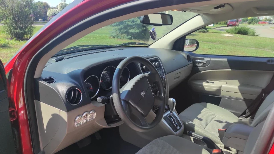 Dodge Caliber 3