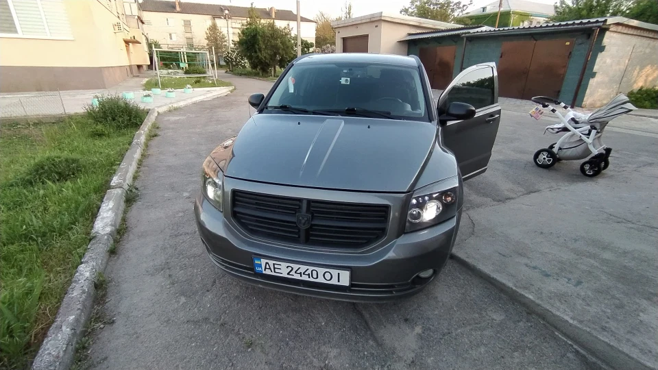Dodge Caliber 4