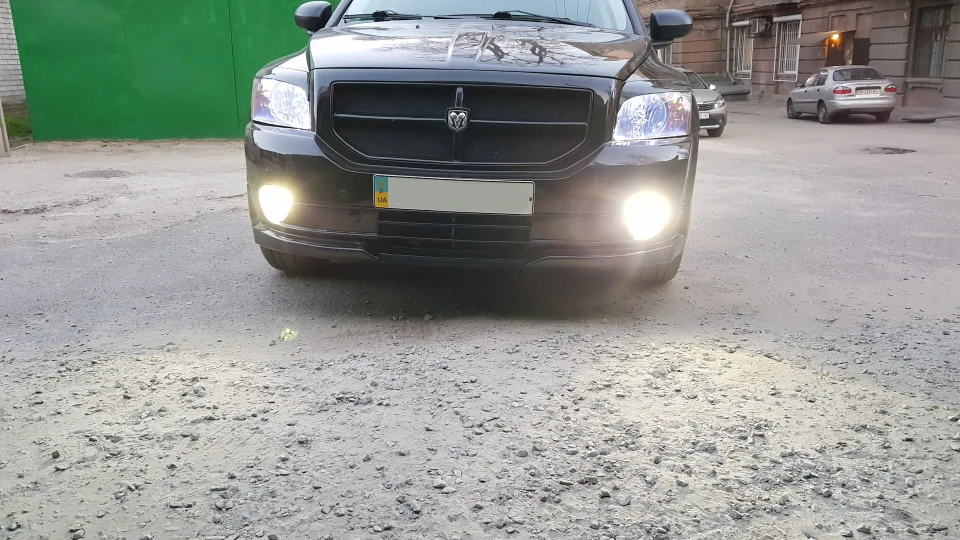 Dodge Caliber 4