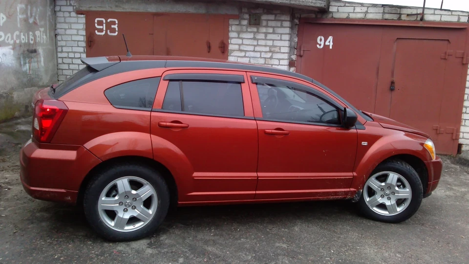 Dodge Caliber 2.0 SXT 2
