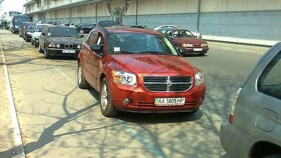 Dodge Caliber SXT 2.0 5