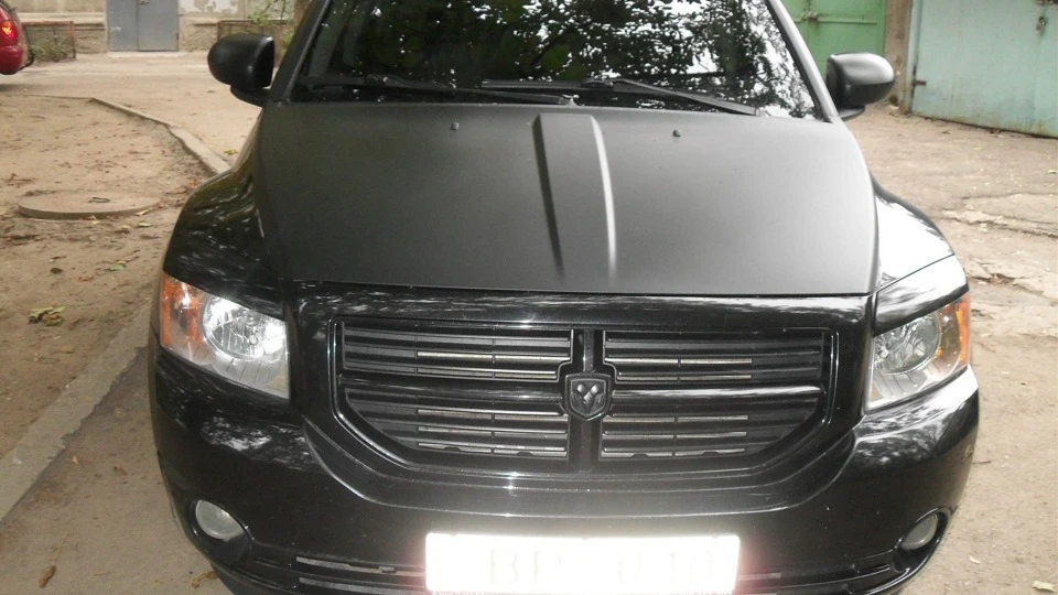 Dodge Caliber varvarський 2