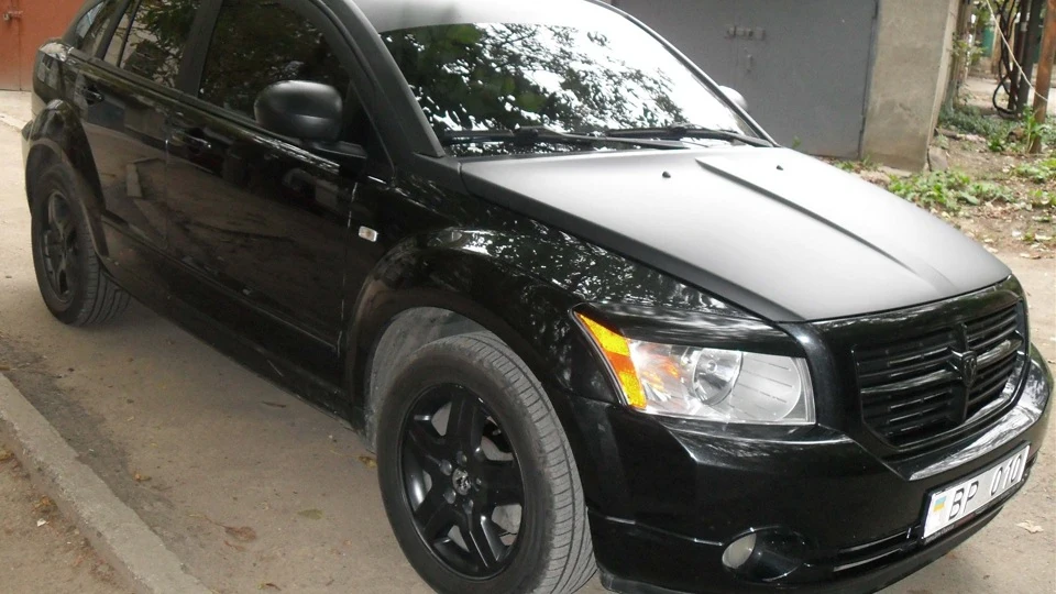 Dodge Caliber varvarський 3