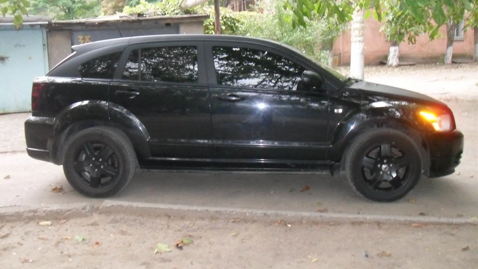 Dodge Caliber varvarський 4