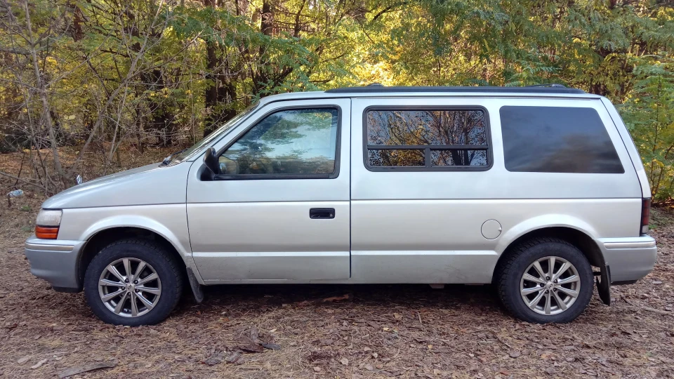 Dodge Caravan 3