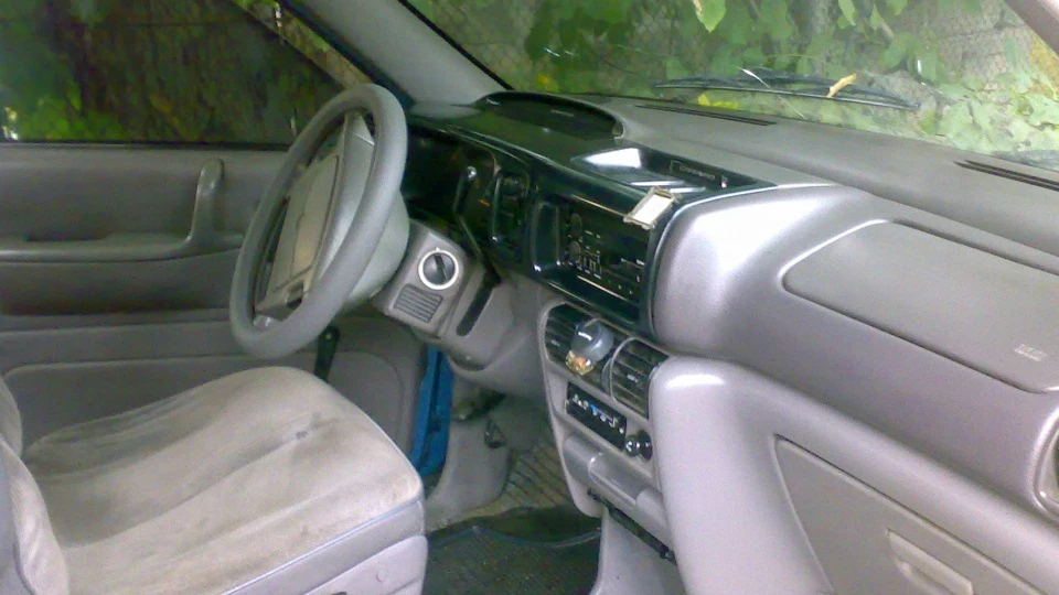 Dodge Caravan Трамвай 4