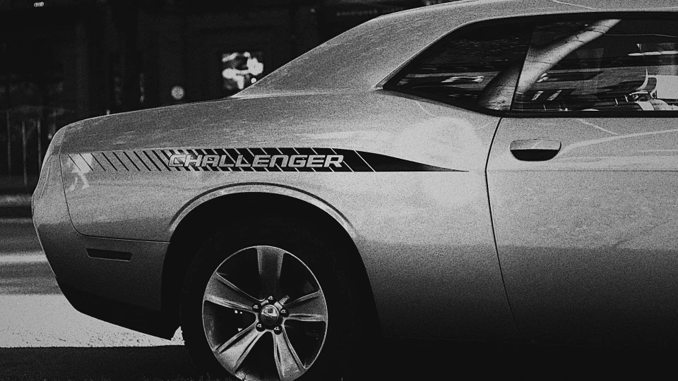 Dodge Challenger 4