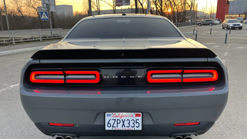 Dodge Challenger