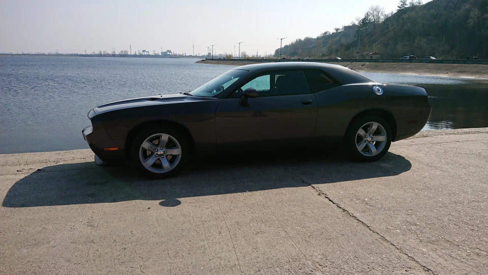 Dodge Challenger 2