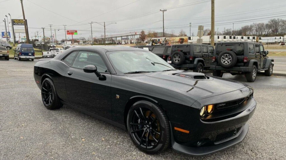 Dodge Challenger 3
