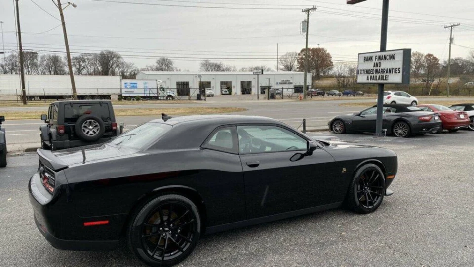 Dodge Challenger 5